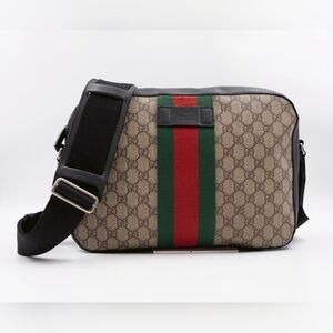 CD43 💖 Gucci GG Supreme Messenger Bag